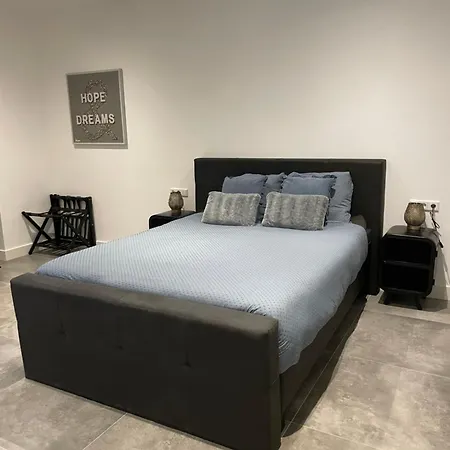 Bed & Breakfast B En B Stipdonk