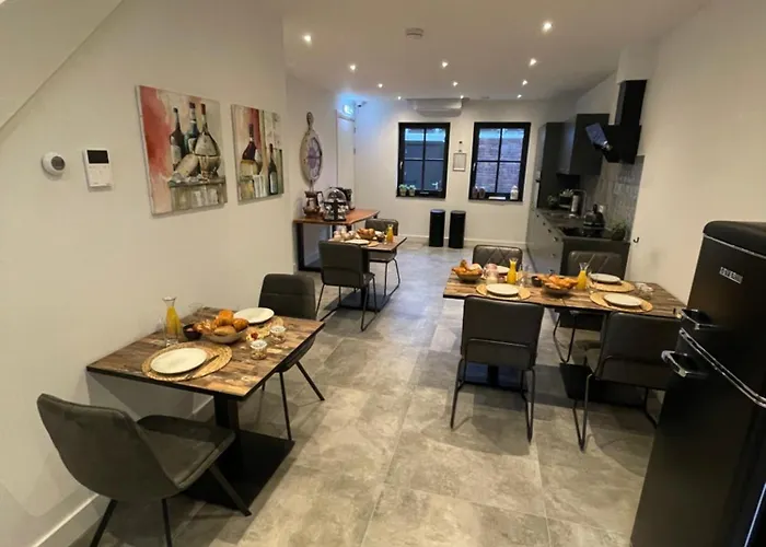 B En B Stipdonk Bed and Breakfast 4*