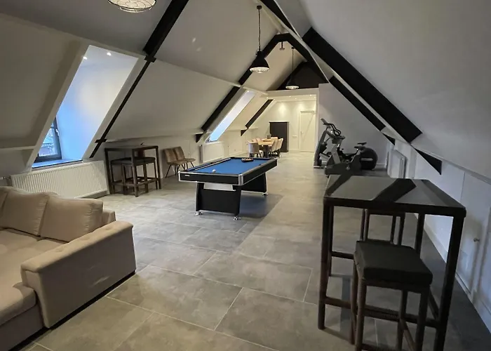 B En B Stipdonk Bed and Breakfast 4*