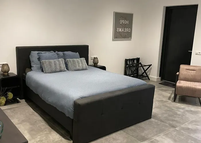 Bed & Breakfast B En B Stipdonk 4*